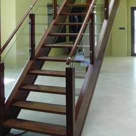 Carpintería Marjo escalera moderna